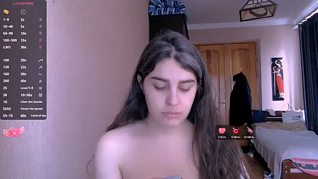 Snapshot of _Roselina_ chatting on January 27, 2025, 9:23 am Roselina online show from January 27, 2025, 9:23 am
