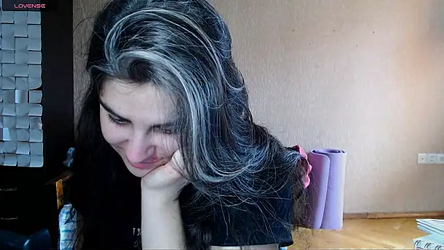  Roselina  online show from February 10, 2026, 11:14 am