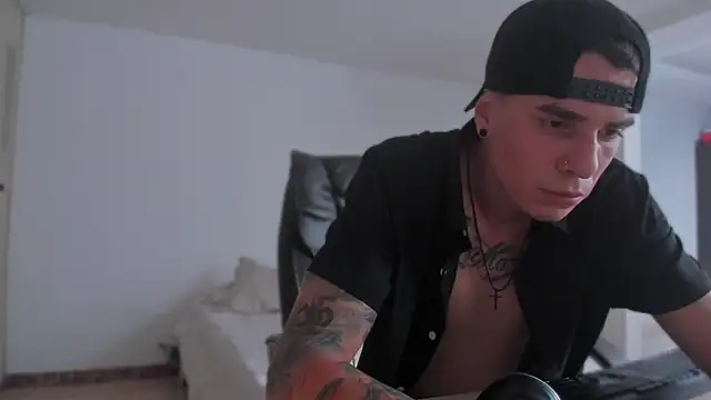 Snapshot of Baan10 chatting on January 14, 2025, 9:09 pm Baan10 online show from January 14, 2025, 9:09 pm