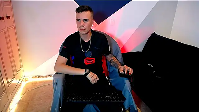 Snapshot of Baan10 chatting on March 5, 2025, 9:15 pm Baan10 online show from March 5, 2025, 9:15 pm