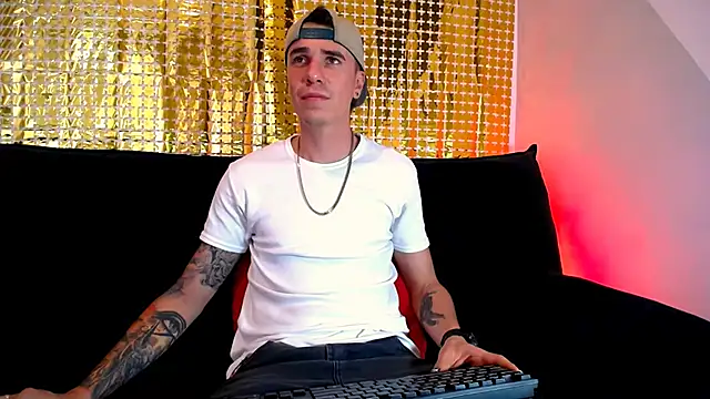 Snapshot of Baan10 chatting on March 20, 2025, 9:02 pm Baan10 online show from March 20, 2025, 9:02 pm