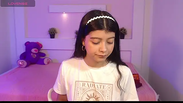 Snapshot of IslaBlaze chatting on March 1, 2025, 3:27 pm IslaBlaze online show from March 1, 2025, 3:27 pm