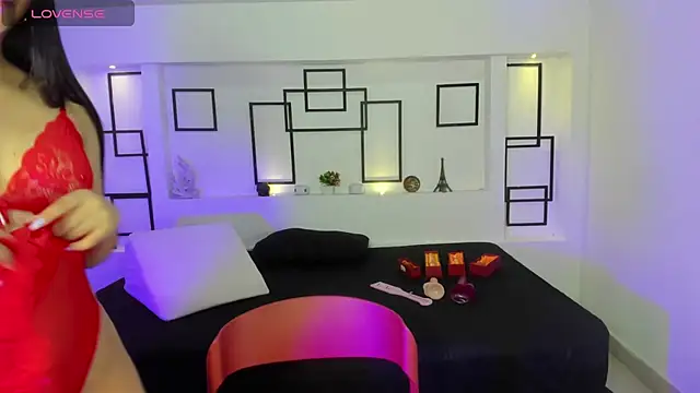 Snapshot of IslaBlaze chatting on March 19, 2025, 6:57 am IslaBlaze online show from March 19, 2025, 6:57 am