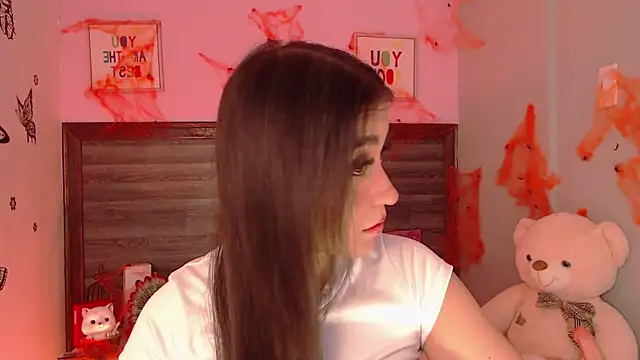 Snapshot of AdaaMillan chatting on October 24, 2025, 10:55 am AdaaMillan online show from October 24, 2025, 10:55 am