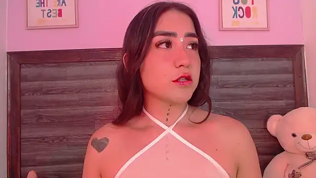 AdaaMillan online show from March 6, 2026, 8:49 pm