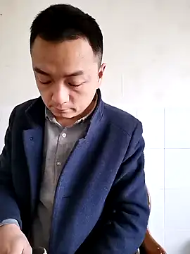 Snapshot of swg176 chatting on March 6, 2025, 6:41 am swg176 online show from March 6, 2025, 6:41 am