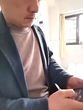 Snapshot of swg176 chatting on March 11, 2025, 9:24 am swg176 online show from March 11, 2025, 9:24 am