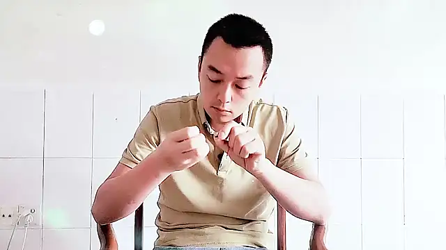 Snapshot of swg176 chatting on October 3, 2025, 3:03 am swg176 online show from October 3, 2025, 3:03 am