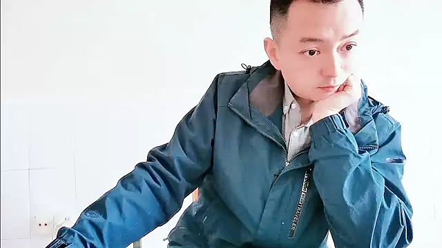 Snapshot of swg176 chatting on October 21, 2025, 6:25 am swg176 online show from October 21, 2025, 6:25 am