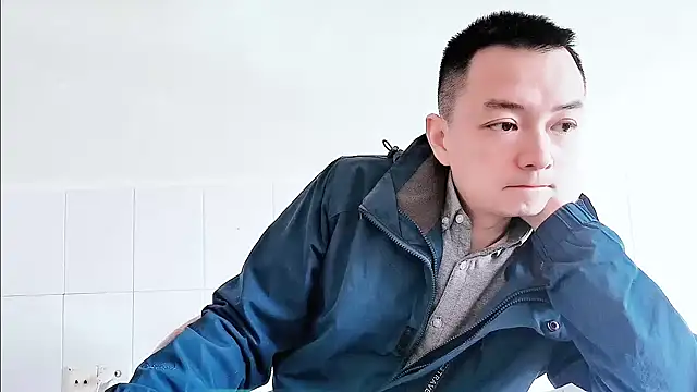 Snapshot of swg176 chatting on October 23, 2025, 12:32 am swg176 online show from October 23, 2025, 12:32 am