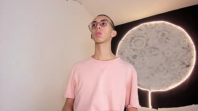 EthaanCox online show from March 8, 2025, 8:35 pm