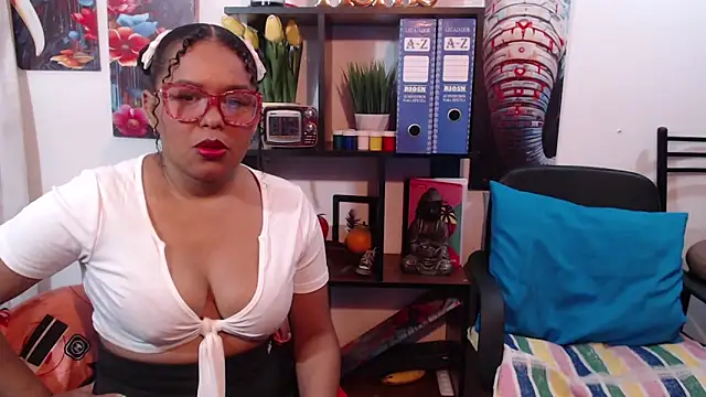 lady rebecca online show from March 2, 2025, 7:02 pm
