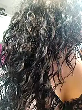 Shelley-Hack online show from February 12, 2025, 7:02 pm