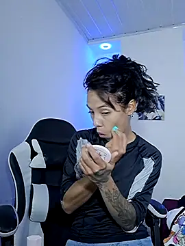 Miss sparkle00 online show from February 4, 2026, 8:14 pm