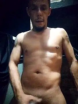 Santanacumxplod online show from May 2, 2026, 4:39 am