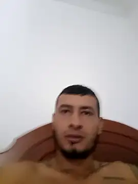 Snapshot of DrakeVega chatting on February 1, 2025, 2:13 pm DrakeVega online show from February 1, 2025, 2:13 pm