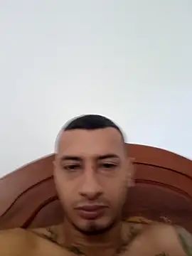 Snapshot of DrakeVega chatting on February 11, 2025, 1:30 pm DrakeVega online show from February 11, 2025, 1:30 pm