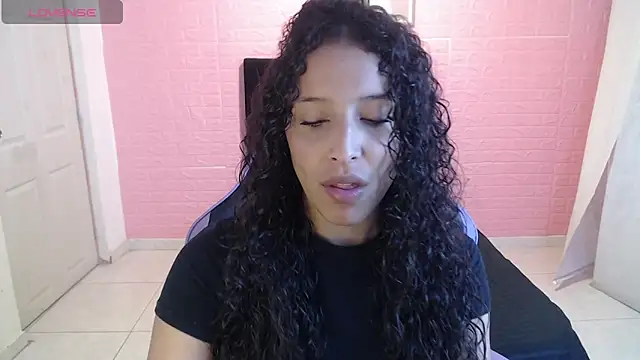 DULCE1609 online show from May 26, 2026, 7:54 pm