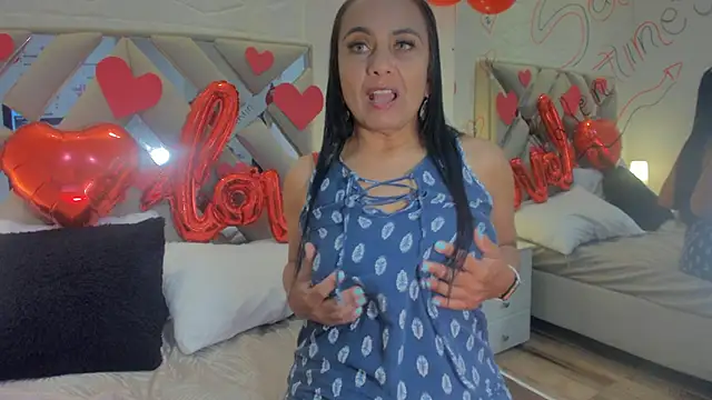 Snapshot of raquell_moore chatting on February 16, 2025, 4:10 pm raquell moore online show from February 16, 2025, 4:10 pm