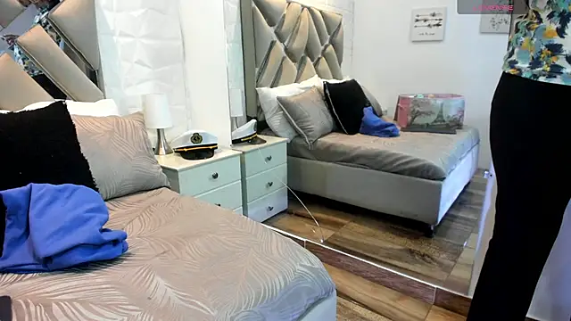 Snapshot of raquell_moore chatting on October 6, 2025, 11:40 am raquell moore online show from October 6, 2025, 11:40 am
