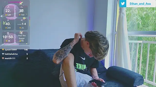 ethan and ava online show from October 12, 2025, 3:11 pm