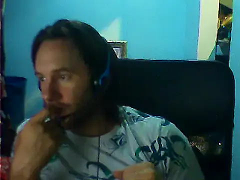 gamedesigndad19 online show from February 21, 2025, 4:07 am