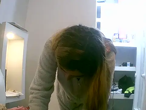 VittoriaTaylor online show from February 14, 2026, 3:25 am