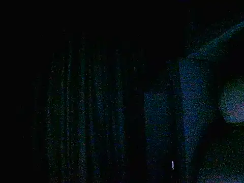 VittoriaTaylor online show from May 21, 2026, 3:13 am