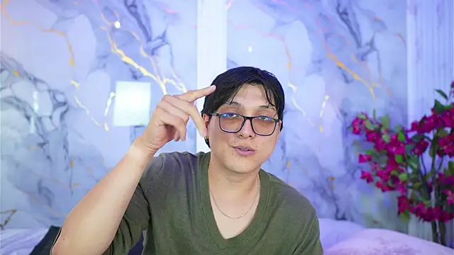 vanilla hot online show from September 18, 2025, 7:27 pm