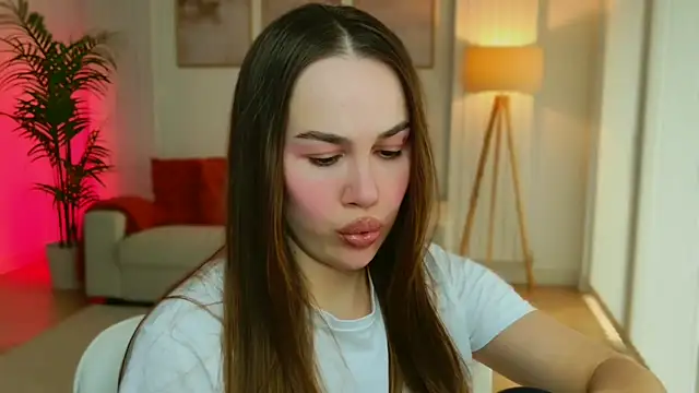 GoddessRoxana online show from November 17, 2025, 2:12 pm