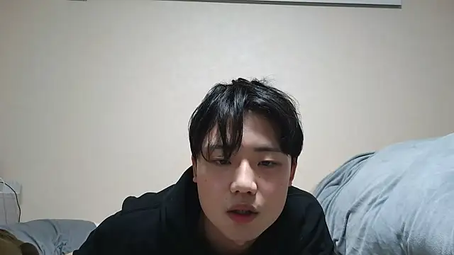 Snapshot of nunnun00 chatting on February 25, 2025, 12:24 pm nunnun00 online show from February 25, 2025, 12:24 pm