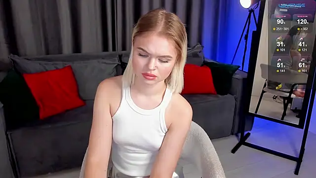 MilaFink online show from February 9, 2025, 1:35 pm