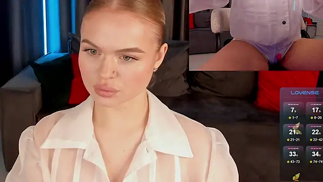 MilaFink online show from February 22, 2025, 2:19 pm