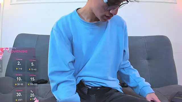 Cum hunters online show from May 3, 2026, 3:23 am