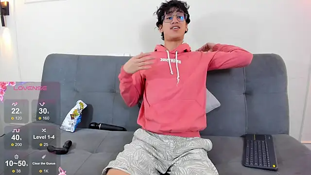 Cum hunters online show from June 19, 2026, 3:22 am