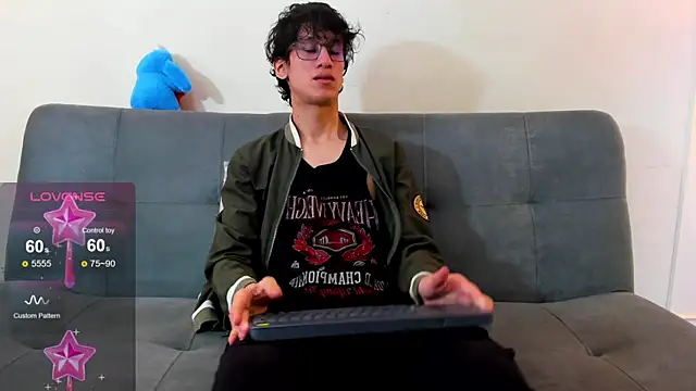 Cum hunters online show from July 14, 2026, 3:11 am