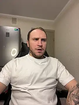 Snapshot of _XxX-XxX_ chatting on February 18, 2025, 12:04 am XxX-XxX online show from February 18, 2025, 12:04 am