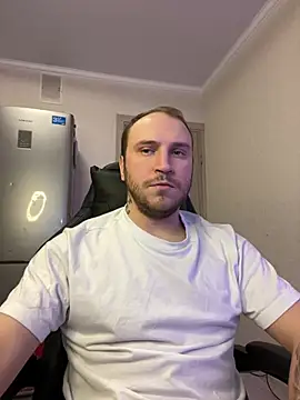 Snapshot of _XxX-XxX_ chatting on February 21, 2025, 9:32 pm XxX-XxX online show from February 21, 2025, 9:32 pm