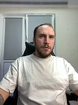 Snapshot of _XxX-XxX_ chatting on March 8, 2025, 8:03 pm XxX-XxX online show from March 8, 2025, 8:03 pm