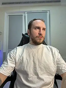 Snapshot of _XxX-XxX_ chatting on March 14, 2025, 9:21 pm XxX-XxX online show from March 14, 2025, 9:21 pm