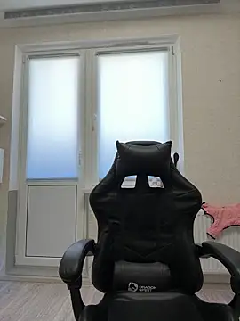 Snapshot of _XxX-XxX_ chatting on March 19, 2025, 5:19 am XxX-XxX online show from March 19, 2025, 5:19 am