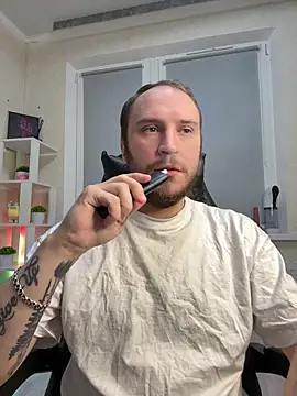 Snapshot of _XxX-XxX_ chatting on March 20, 2025, 9:35 pm XxX-XxX online show from March 20, 2025, 9:35 pm