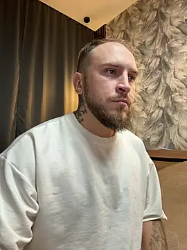 Snapshot of _XxX-XxX_ chatting on October 14, 2025, 10:43 pm XxX-XxX online show from October 14, 2025, 10:43 pm