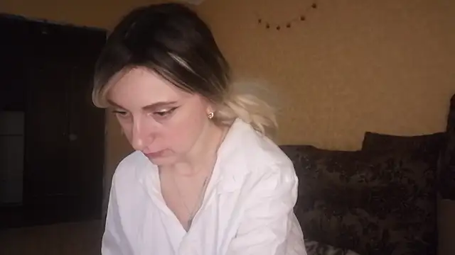 LilianaStrey online show from January 28, 2025, 1:39 am
