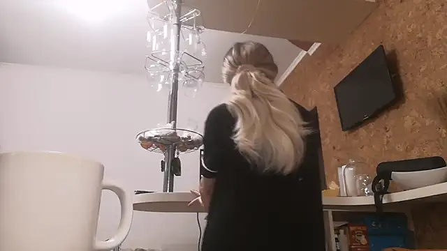 LilianaStrey online show from January 29, 2025, 11:14 pm
