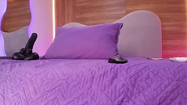 Snapshot of Auroraa_miller chatting on February 21, 2026, 3:07 am Auroraa miller online show from February 21, 2026, 3:07 am