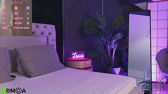 ClaraShine online show from September 15, 2025, 3:50 am