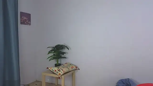 Snapshot of too_sexxxy chatting on March 21, 2026, 12:10 pm too sexxxy online show from March 21, 2026, 12:10 pm