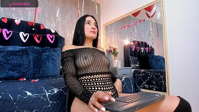 Snapshot of Isis_ariany_ chatting on February 25, 2025, 12:45 pm Isis ariany  online show from February 25, 2025, 12:45 pm