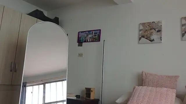 Snapshot of Andrewine89 chatting on March 23, 2026, 7:07 pm Andrewine89 online show from March 23, 2026, 7:07 pm